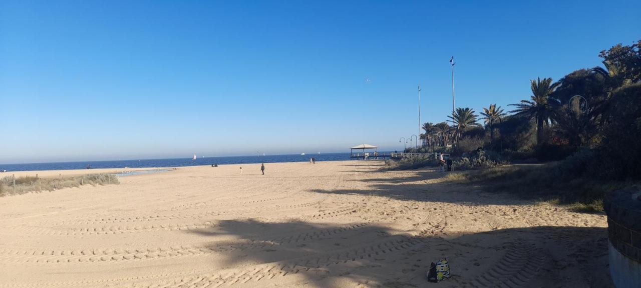 Beautiful Apartment 100Mts Near The Beach In Port 멜번 외부 사진